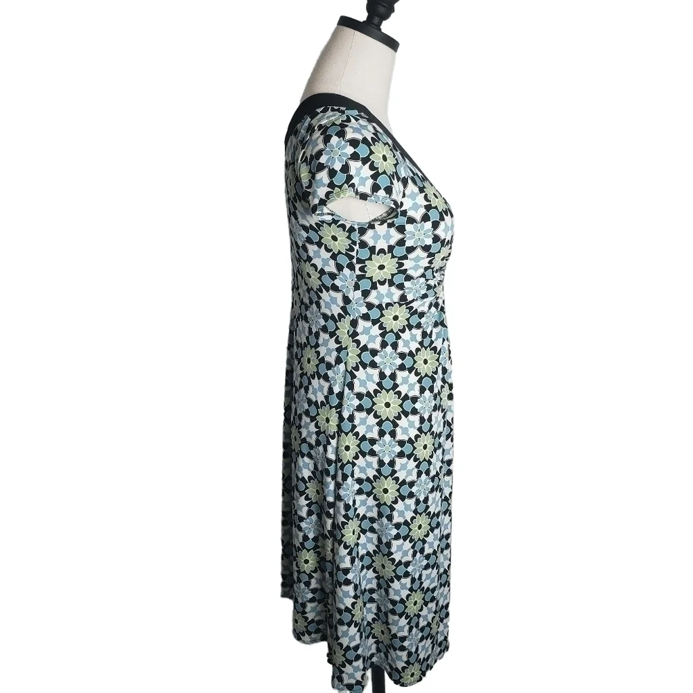 Maggie London Floral V-Neck Sheath Dress Size 6P - Picture 5 of 7